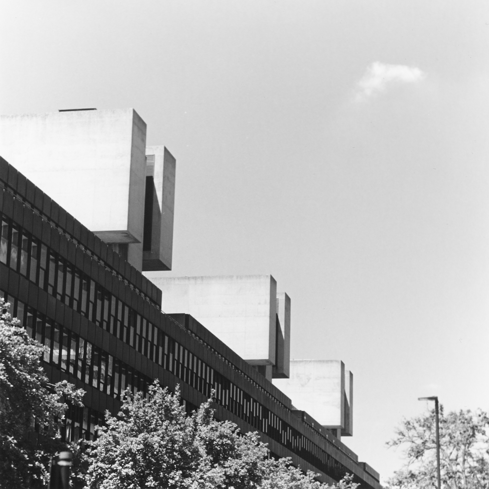 UCL, Denys Lasdun.